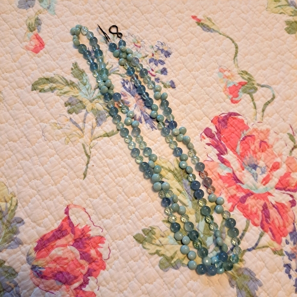 Henri Bendel style long glass bead necklace - Picture 8 of 8